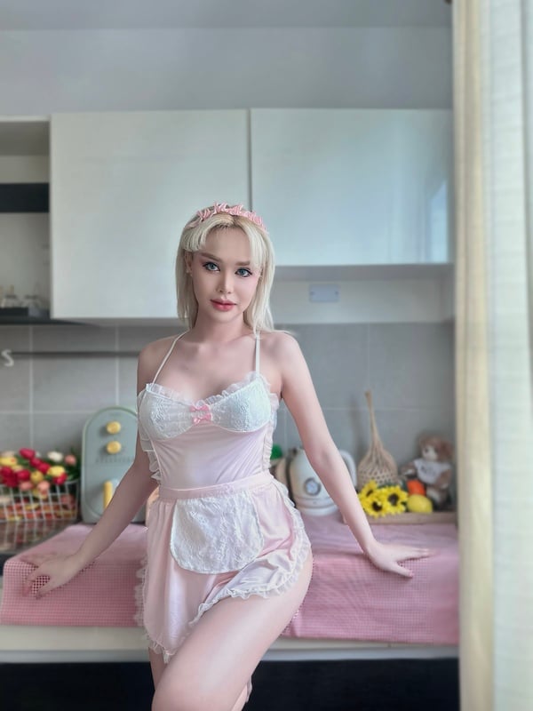 shemale model ShellDon in Taipei