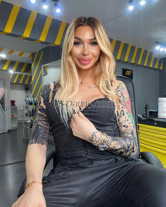 shemale model Thorry in Bucharest