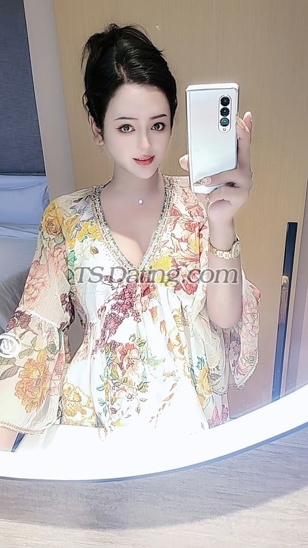 shemale model Aiwa in Shenzhen