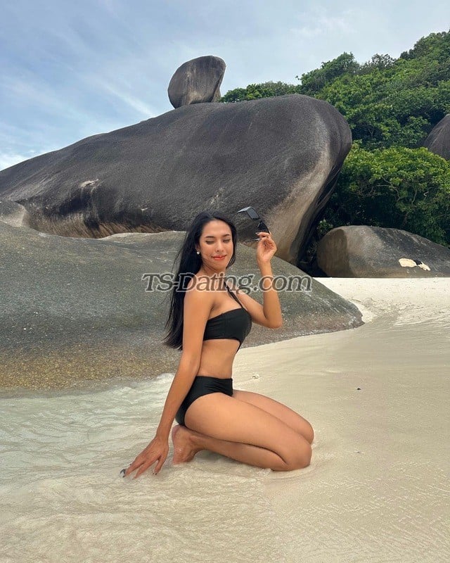 shemale model Hottie Mika in Phuket