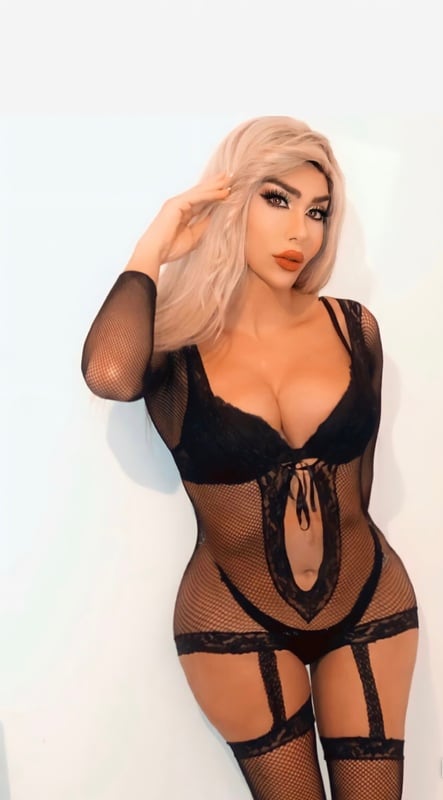 shemale model Angelina in Beirut