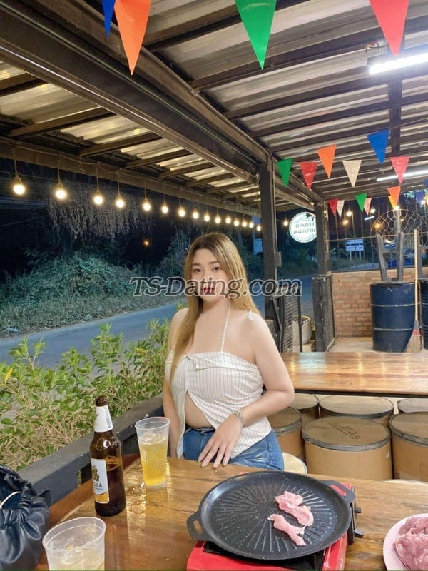 shemale model April in Johor Bahru