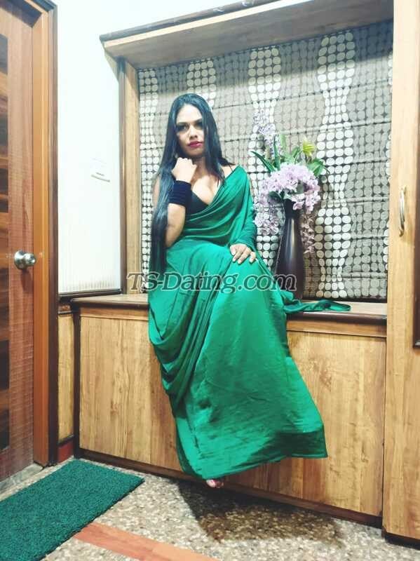 shemale model avantika in Bangalore