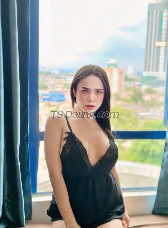 shemale model Benz in Johor Bahru
