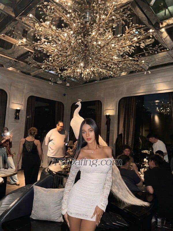 shemale model Benz in Phuket