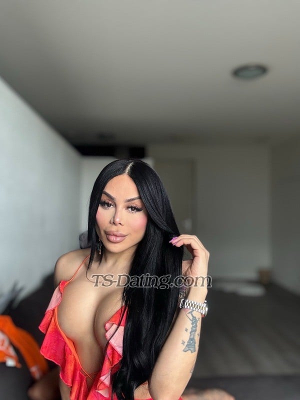 shemale model Paty in Rotterdam