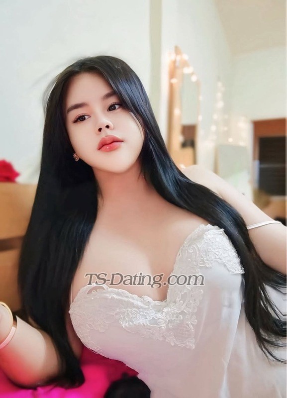 shemale model Rinrada in Johor Bahru