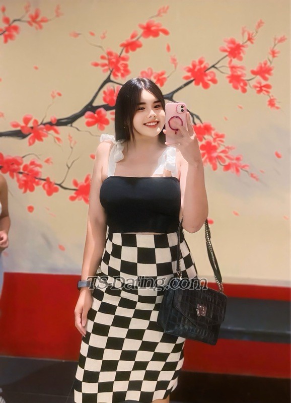 shemale model Rinrada in Johor Bahru