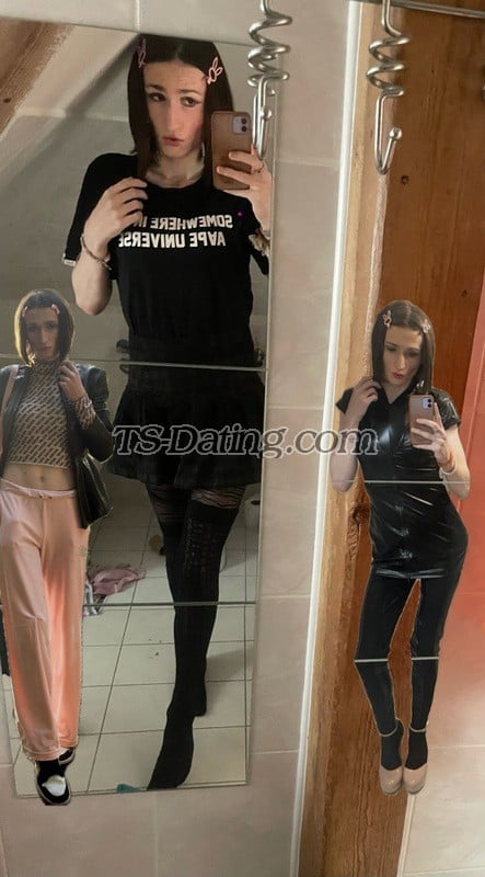shemale model Dolly in Prague