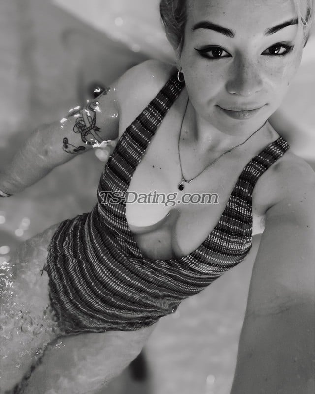 shemale model Emma Vai in Zurich