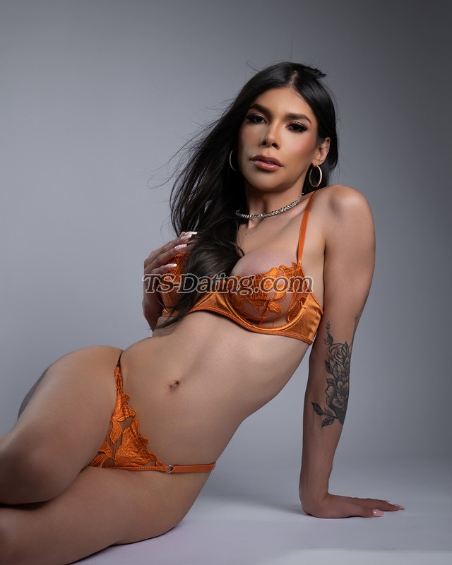 shemale model Evelyn in Madrid