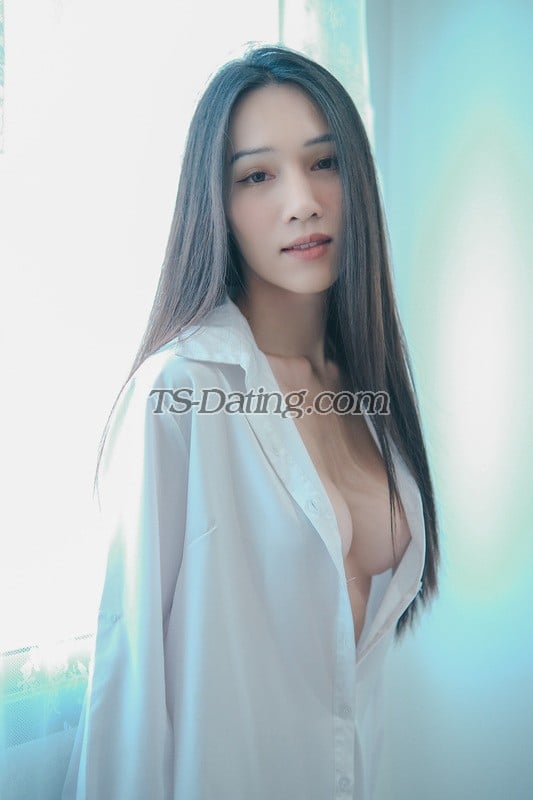 shemale model Hana in Pattaya
