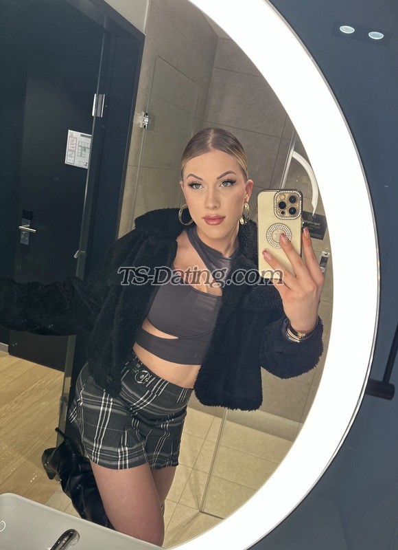 shemale model Irina in Zurich