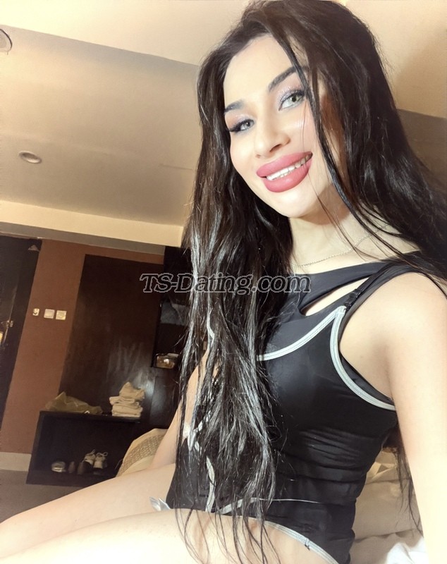 shemale model IzaBella in Riyadh