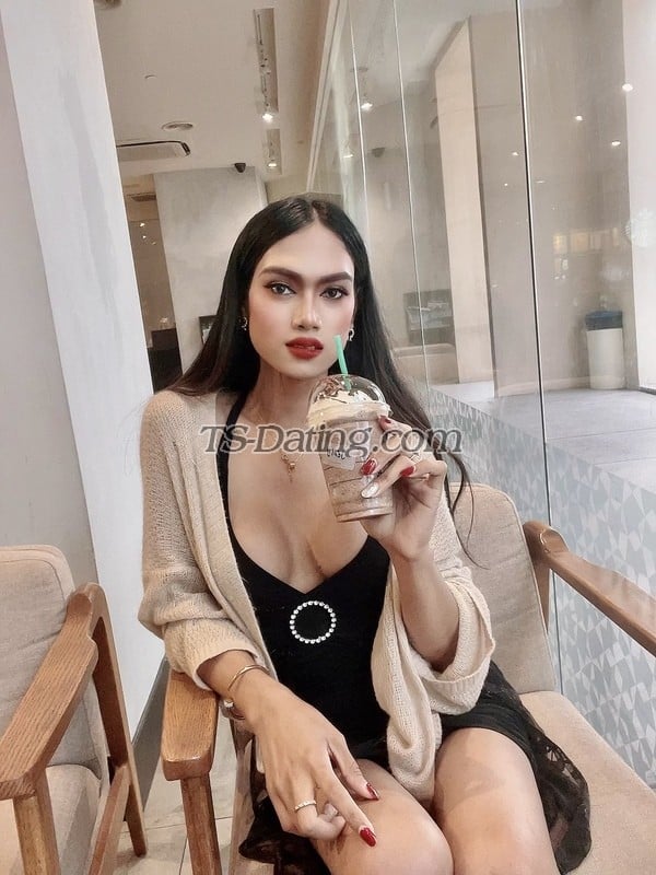 shemale model Jenny in Petaling Jaya