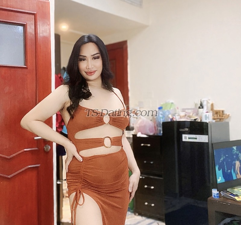 shemale model Jeraa in Abu Dhabi
