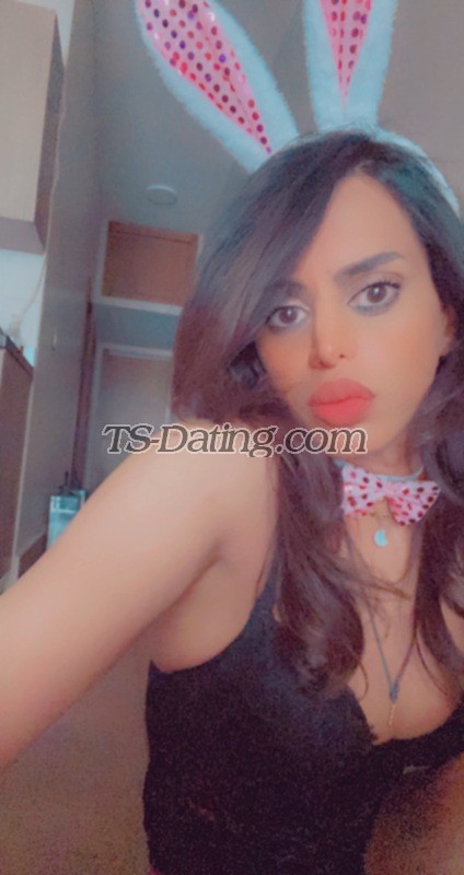 shemale model Kaline in Beirut