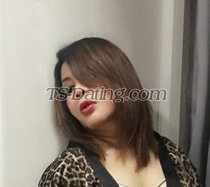 shemale model Kamaleya in Johor Bahru 