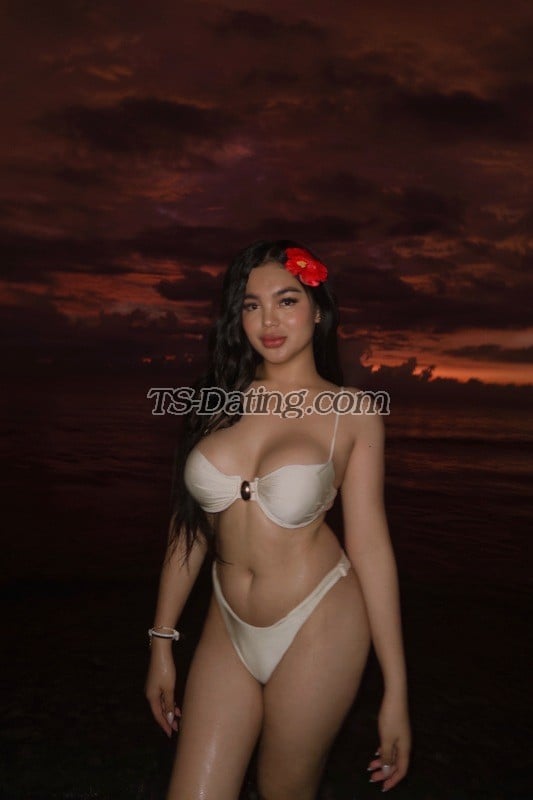 shemale model Cathy Storm in Melbourne