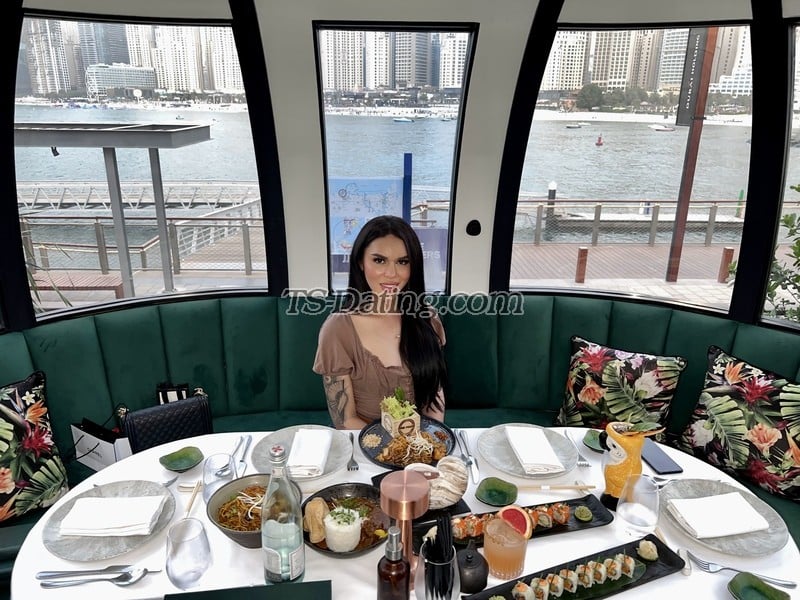 shemale model Kylie in Dubai