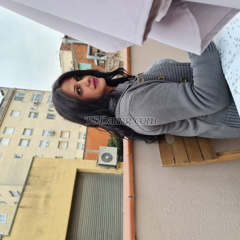 shemale model Luna Emperatriz in Barcelona