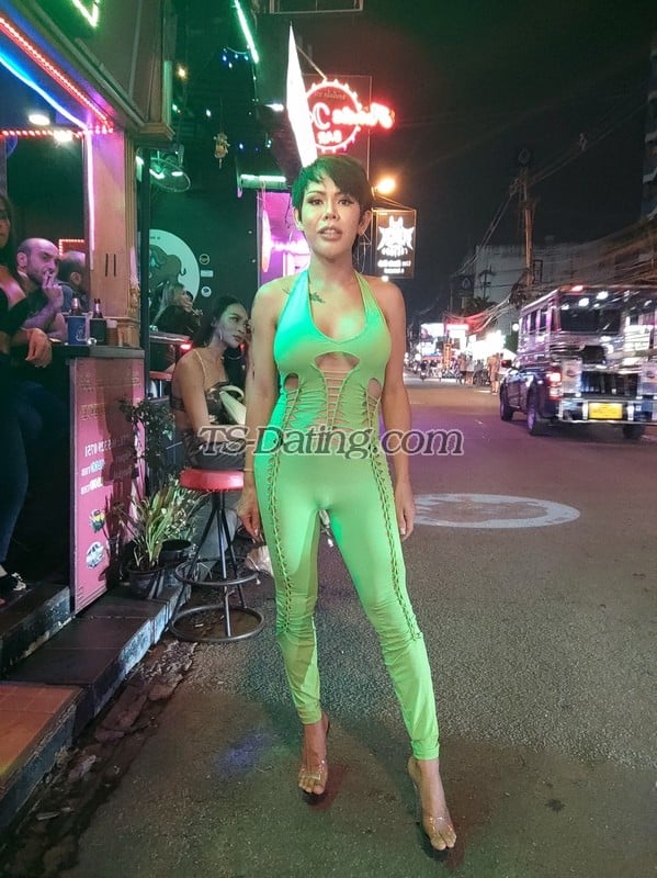 shemale model Lew in Pattaya