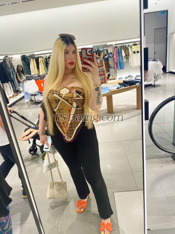 shemale model Lexiebeth porn in Paris