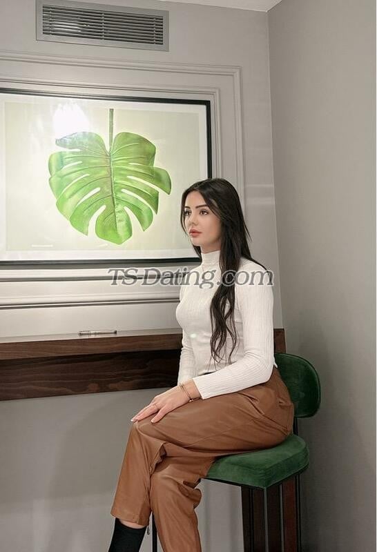 shemale model Milana in Istanbul