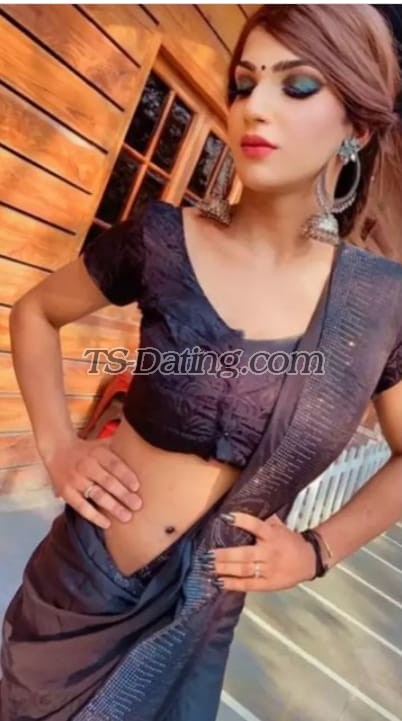 shemale model Mahira in Delhi