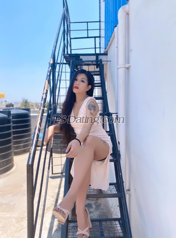shemale model Maria in Bangalore