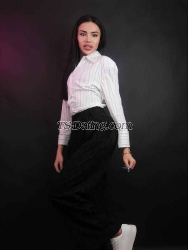 shemale model Milana in Istanbul