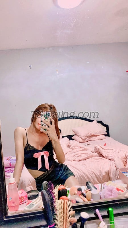 shemale model  in Johor Bahru