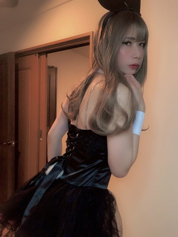 shemale model Elle in Shanghai