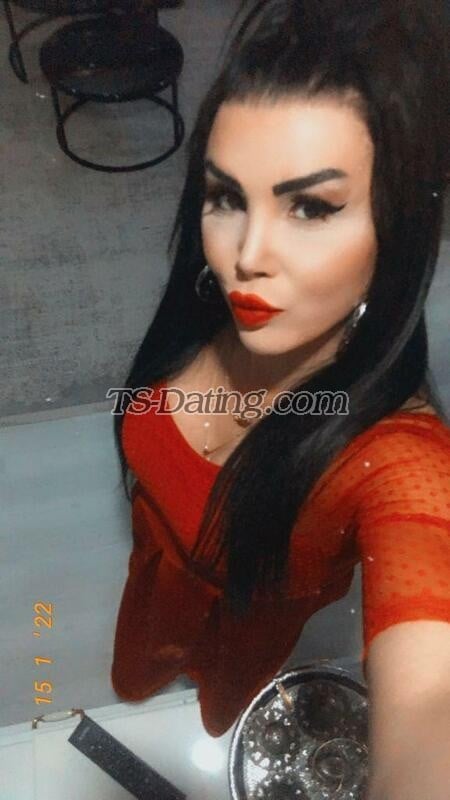 shemale model Pelin in Antalya 