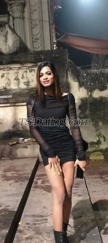 shemale model Scotty shemale priti in Delhi