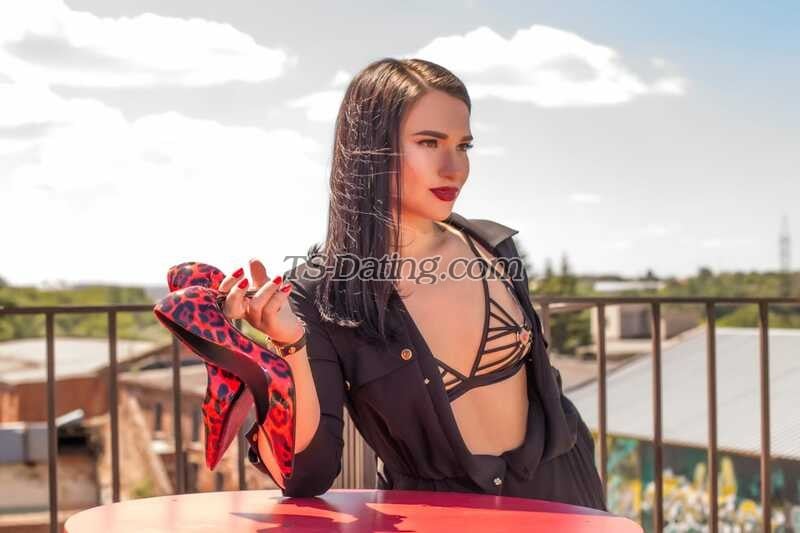 shemale model QueenAnna in Tel Aviv