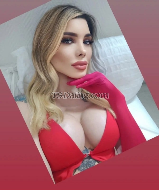 shemale model RUBI VERYHORNY in Athens