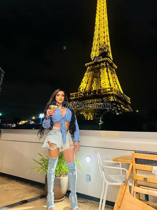 shemale model Ruby vip in Berlin