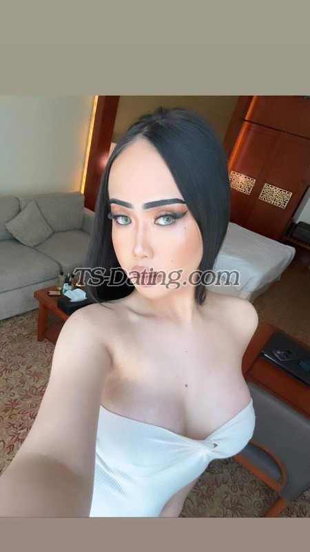 shemale model  in Abu Dhabi