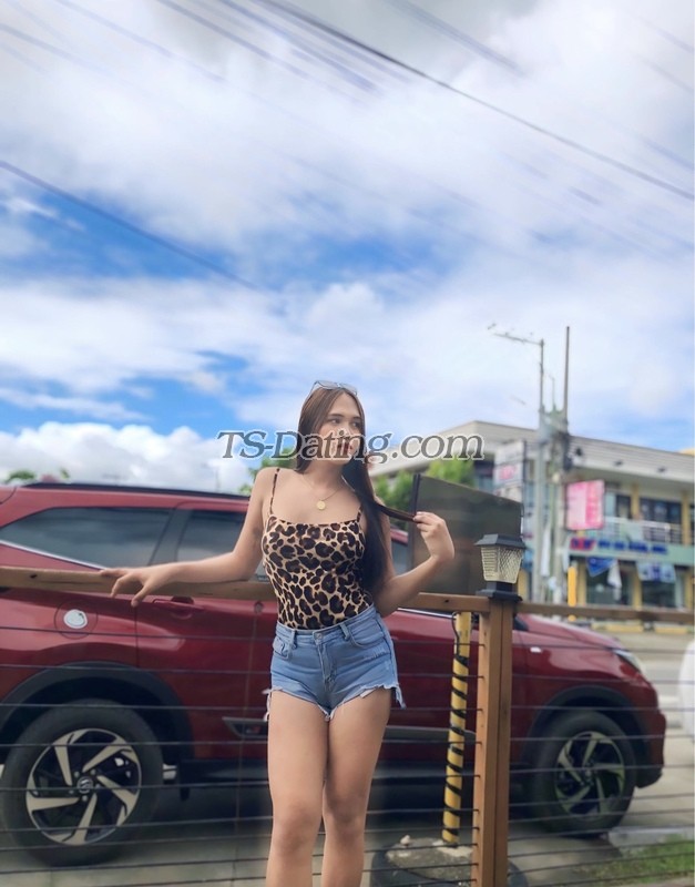 shemale model Silva in Cebu