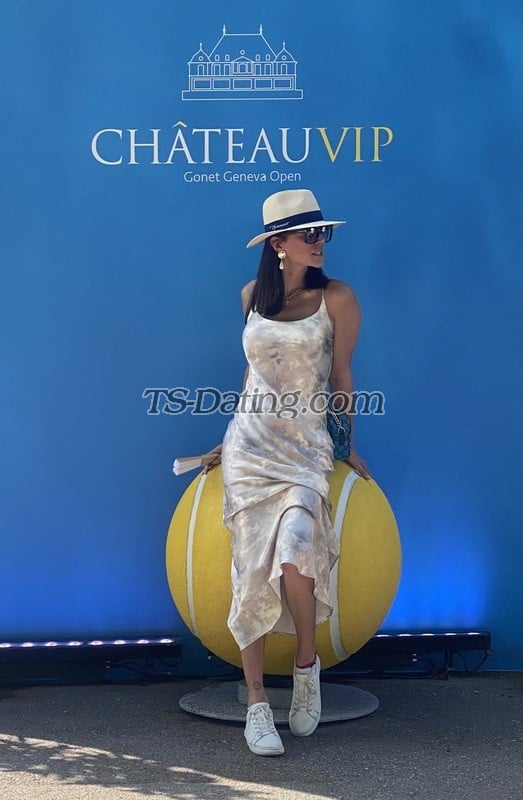 shemale model Sasha ts in Geneva