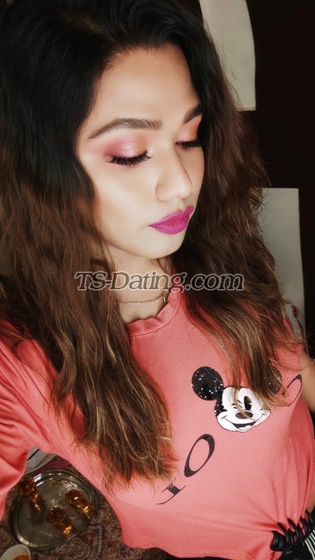 shemale model Jiya Roy in Bangalore
