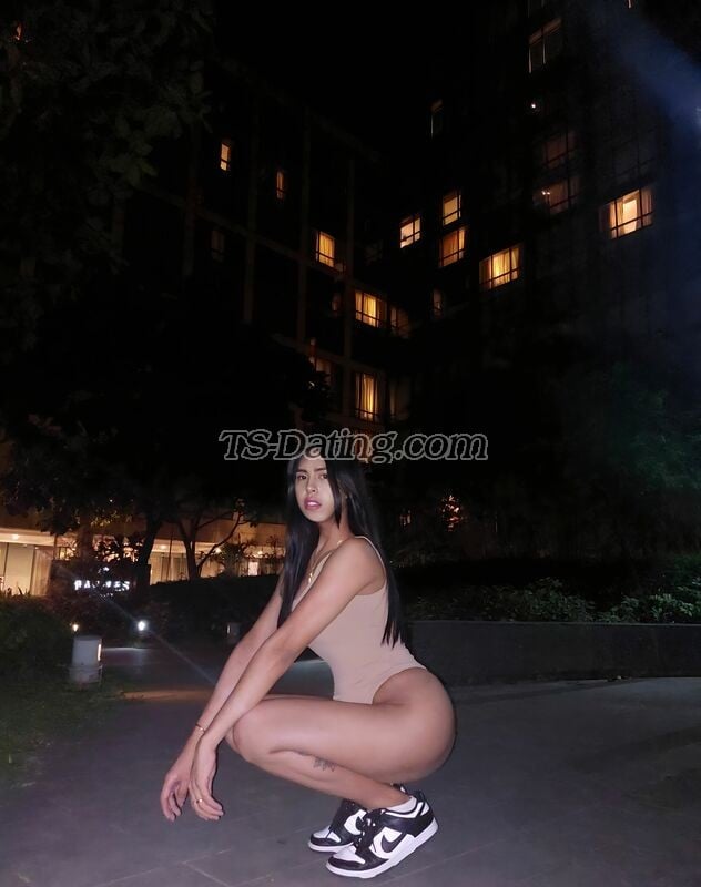 shemale model TS Moana Top in London
