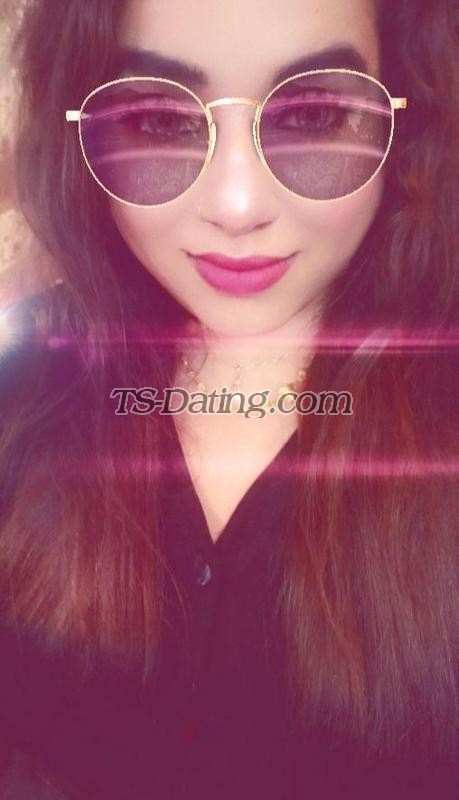 shemale model TS soniya in Mumbai