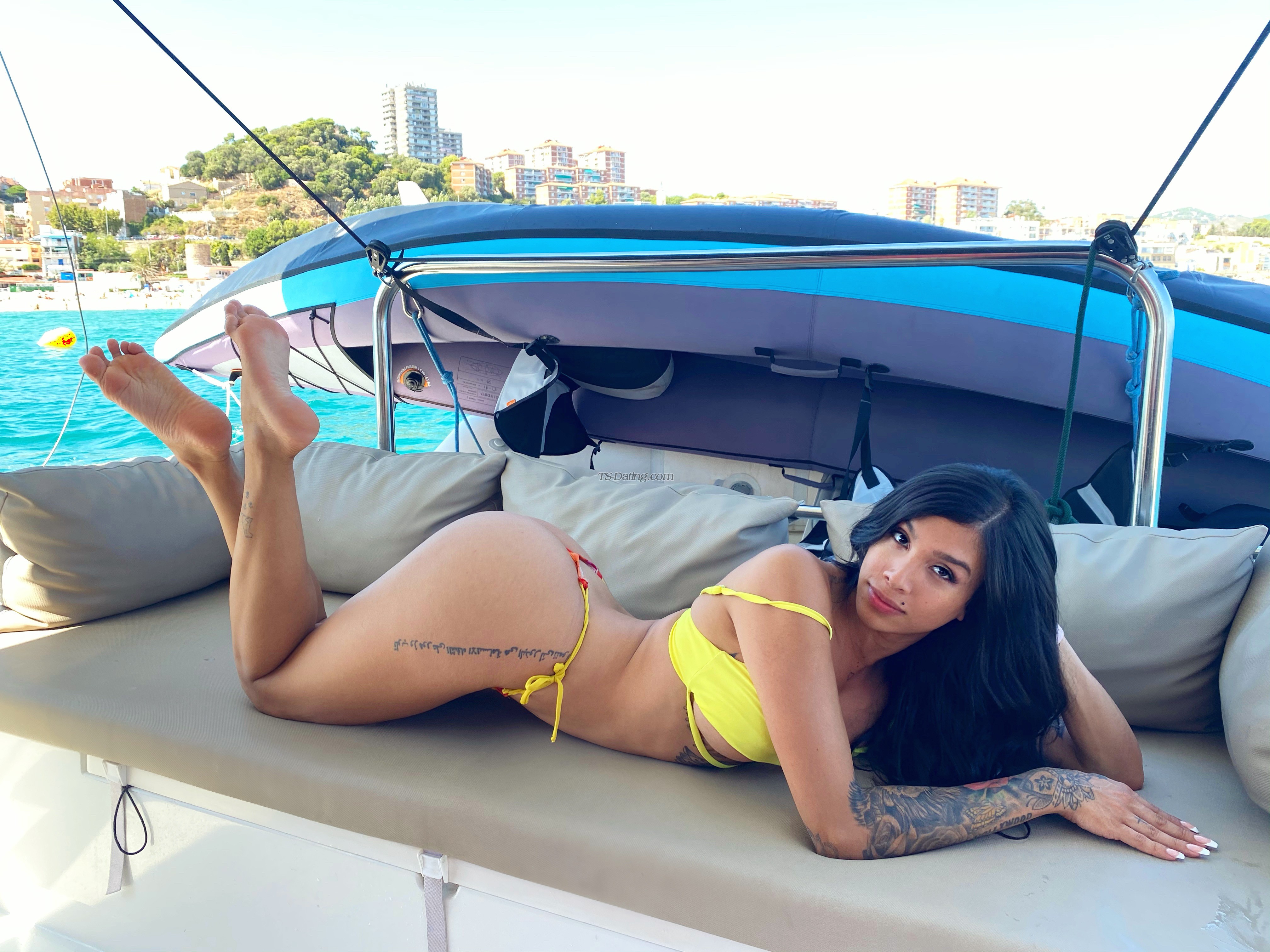 shemale model Chloe versatil in Barcelona
