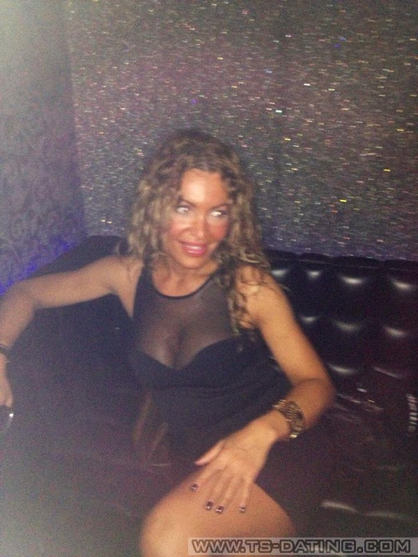shemale model Trans in Paris