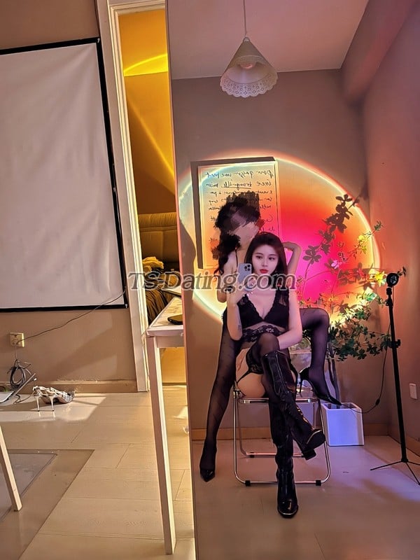 shemale model China ZhenKeKe in Shenzhen