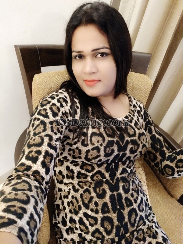 shemale model Sanjana singh in Mumbai