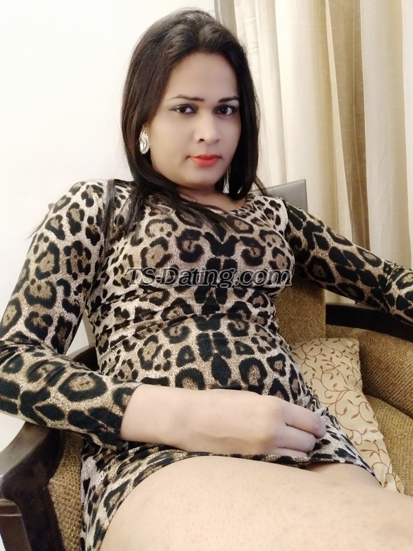 shemale model Sanjana singh in Mumbai