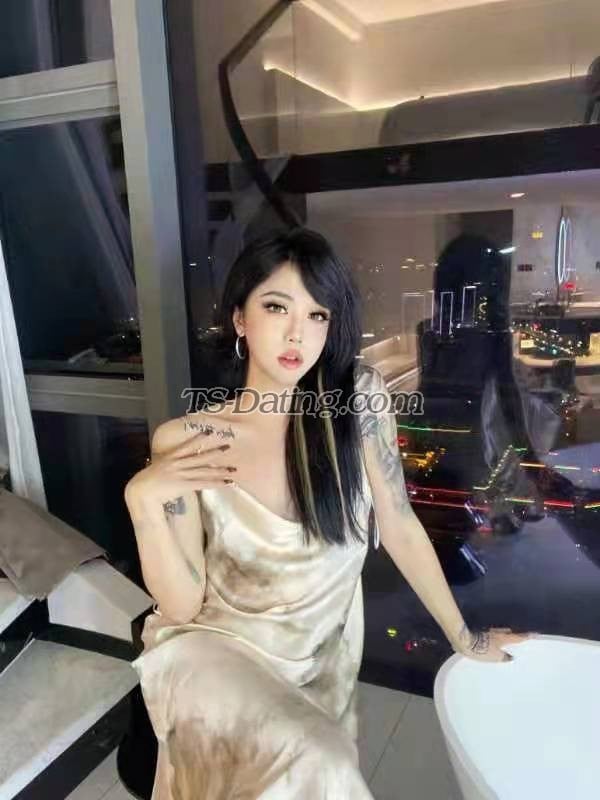 shemale model Edie in Shenzhen
